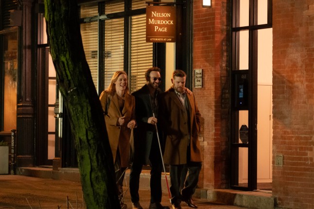 (L-R) Karen Page (Deborah Ann Woll), Daredevil/Matt Murdock (Charlie Cox) and Foggy Nelson (Elden Henson) in Marvel Television's DAREDEVIL: BORN AGAIN, exclusively on Disney+. Photo by Giovanni Rufino. ?? 2024 MARVEL.